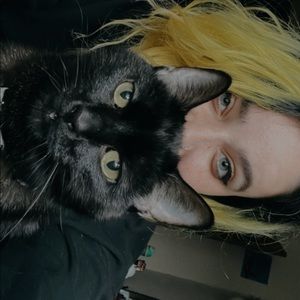 Meet your Posher, Nacoshia